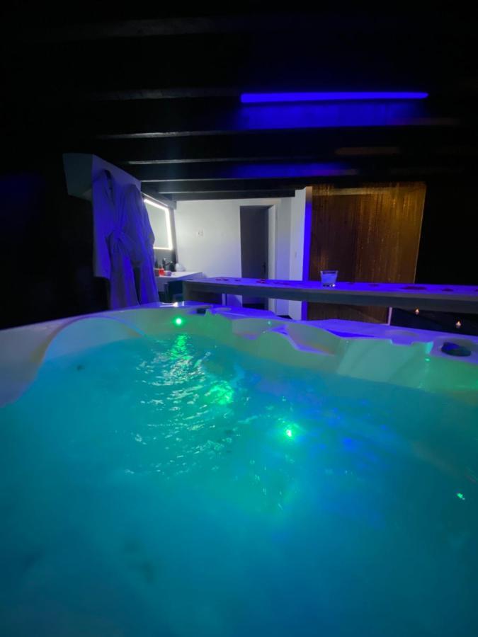Mieuxqualhotel Jacuzzi Privatif La Retro Bordeaux Buitenkant foto